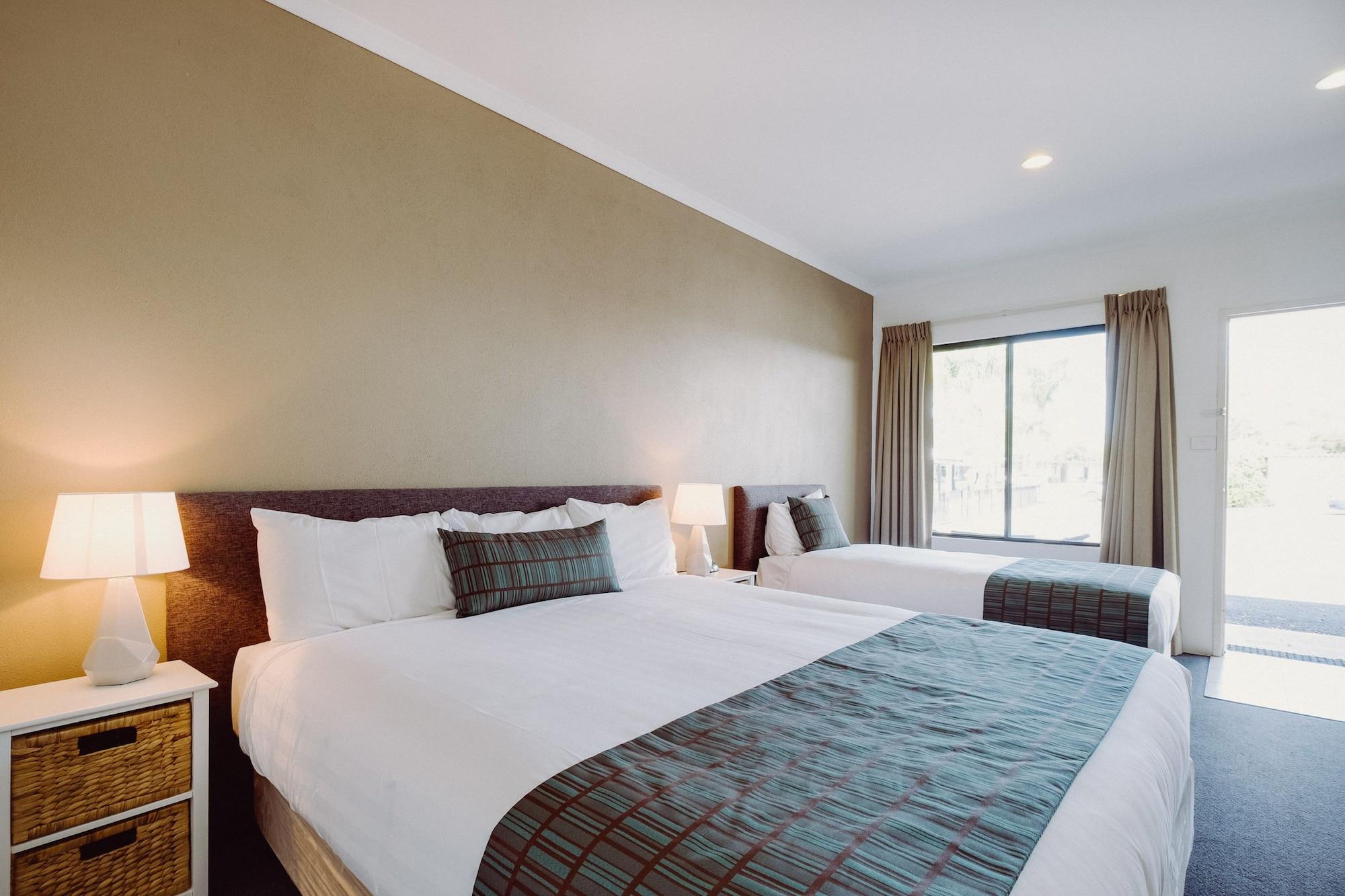 Artesian Spa Motel Мори Экстерьер фото