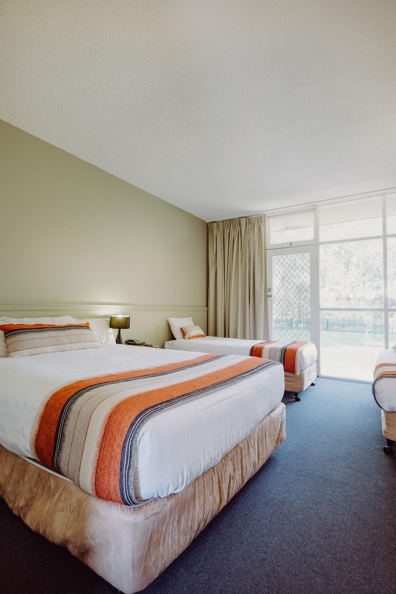 Artesian Spa Motel Мори Экстерьер фото