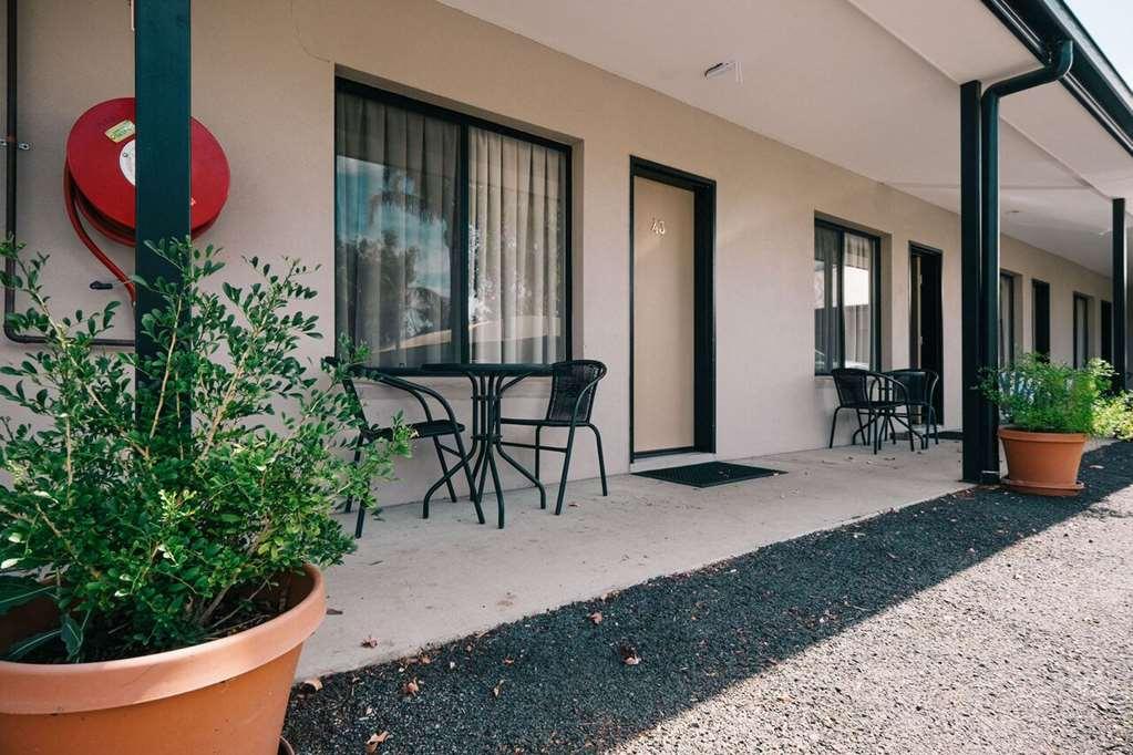 Artesian Spa Motel Мори Экстерьер фото