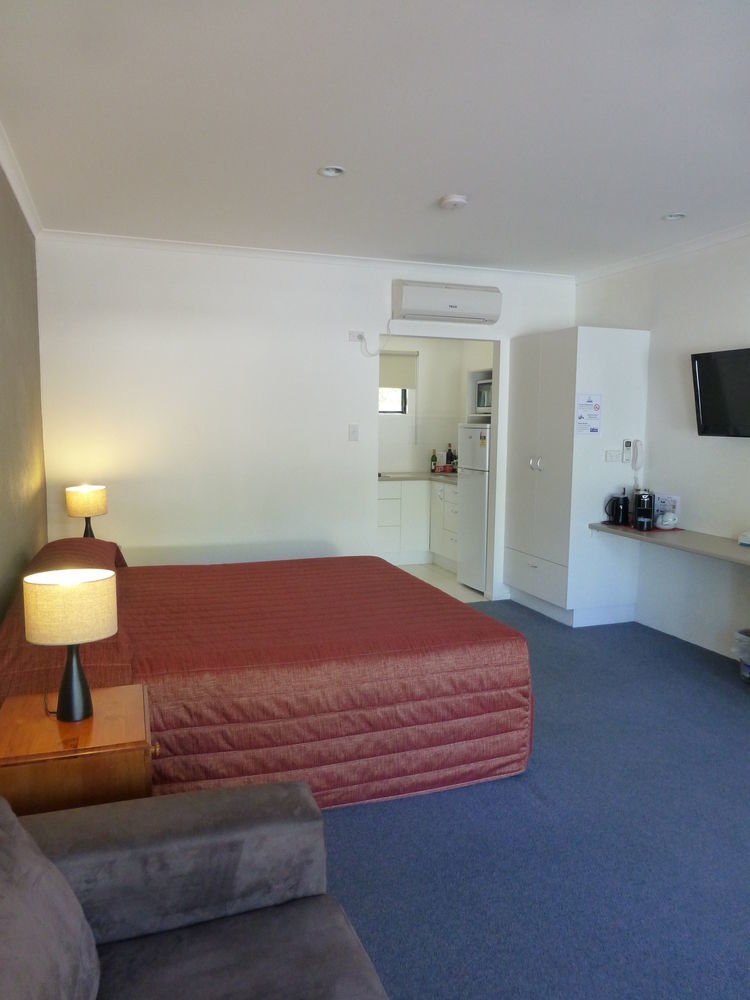 Artesian Spa Motel Мори Экстерьер фото
